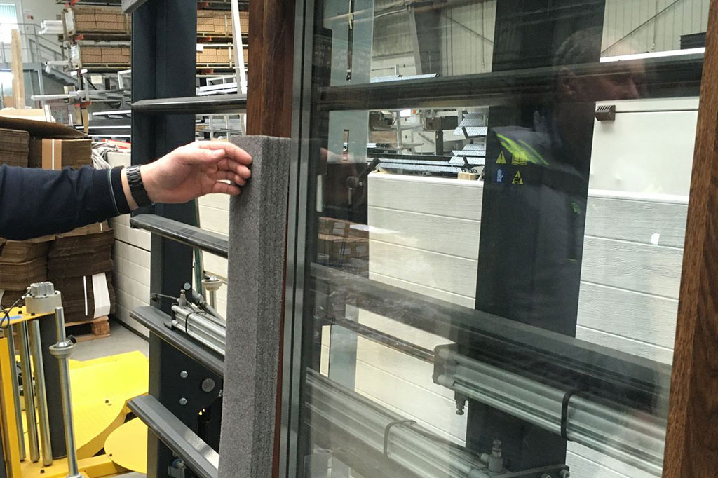 Отбор поставщиков окон для дома «Куинджи»