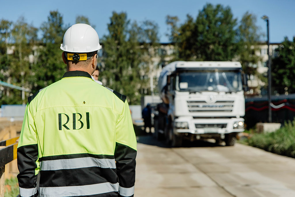 Строительная площадка школы в Невском районе